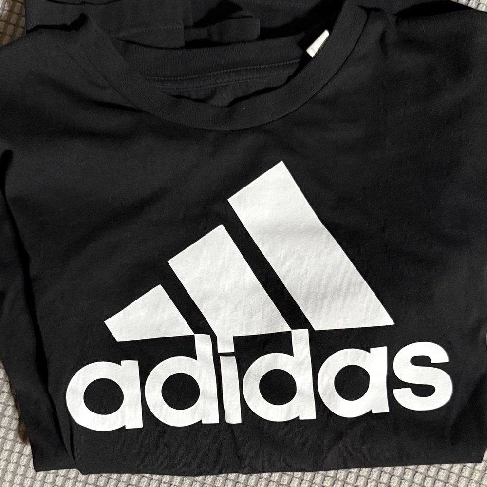 Adidas long sleeve Men’s small  in Black with White Logo